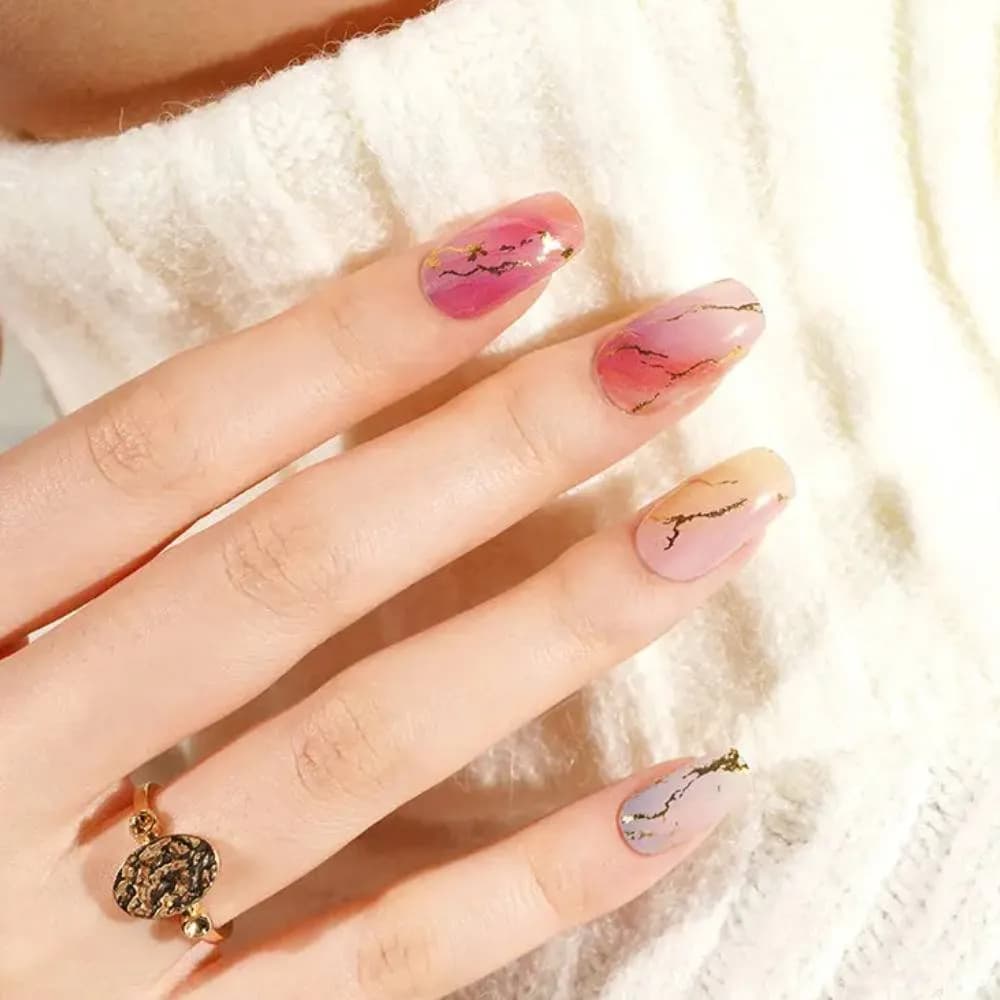 Marble Dreams – Semi-Cured Gel Nail Strips