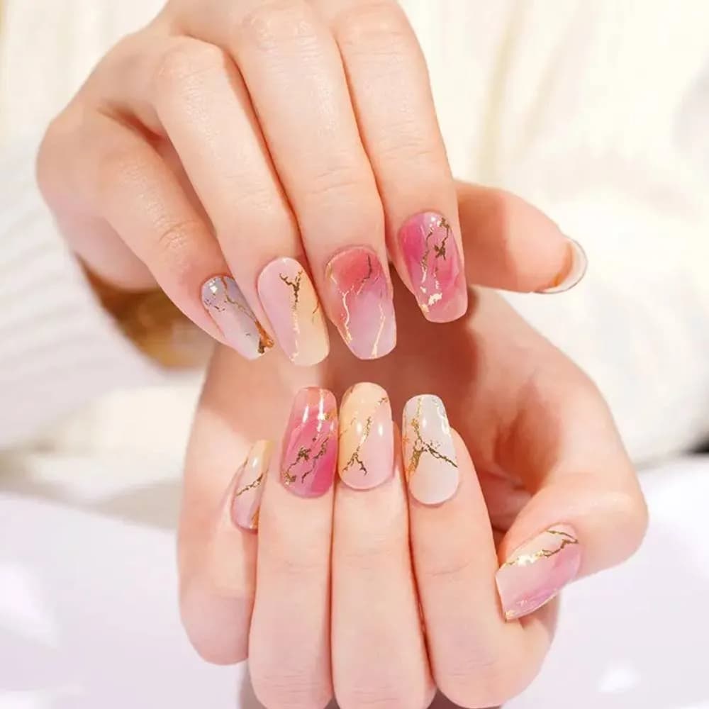 Marble Dreams – Semi-Cured Gel Nail Strips