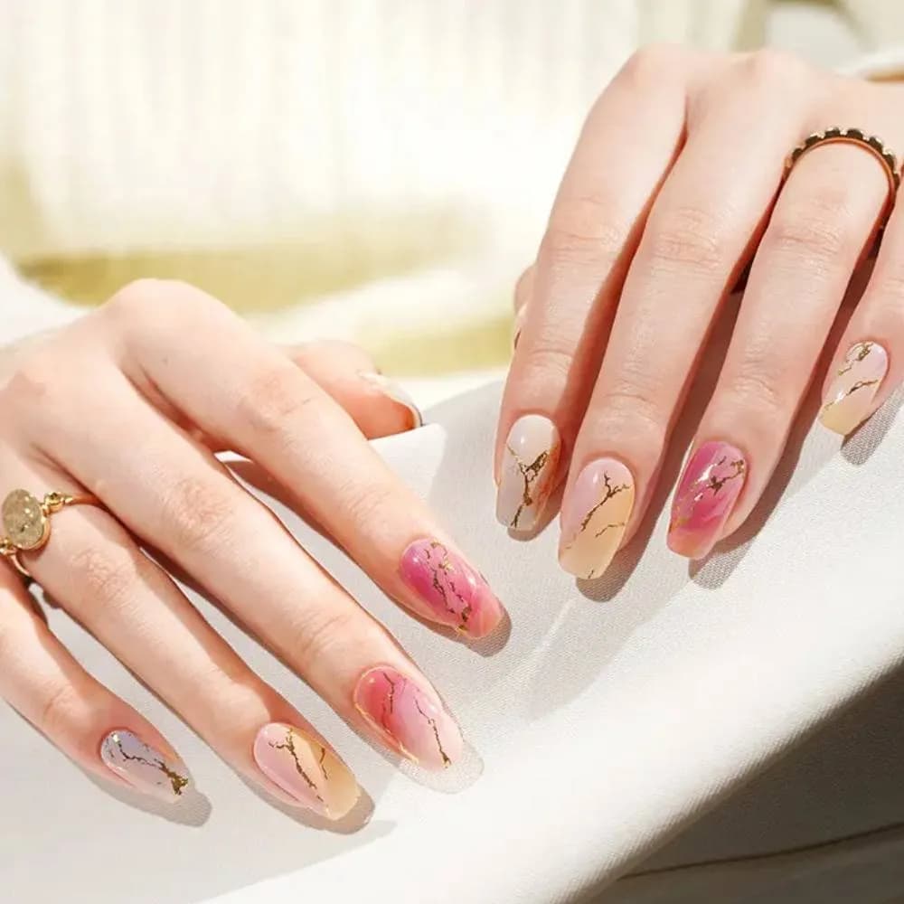 Marble Dreams – Semi-Cured Gel Nail Strips