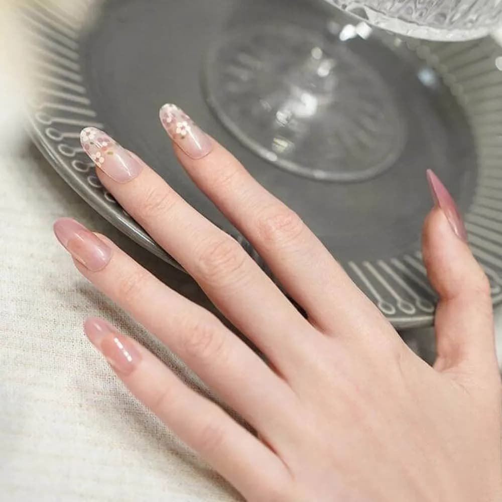 Petal Ombre – Semi-Cured Gel Nail Strips