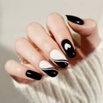 Midnight Heartbeat - Semi-Cured Gel Nail Strips - Image 2