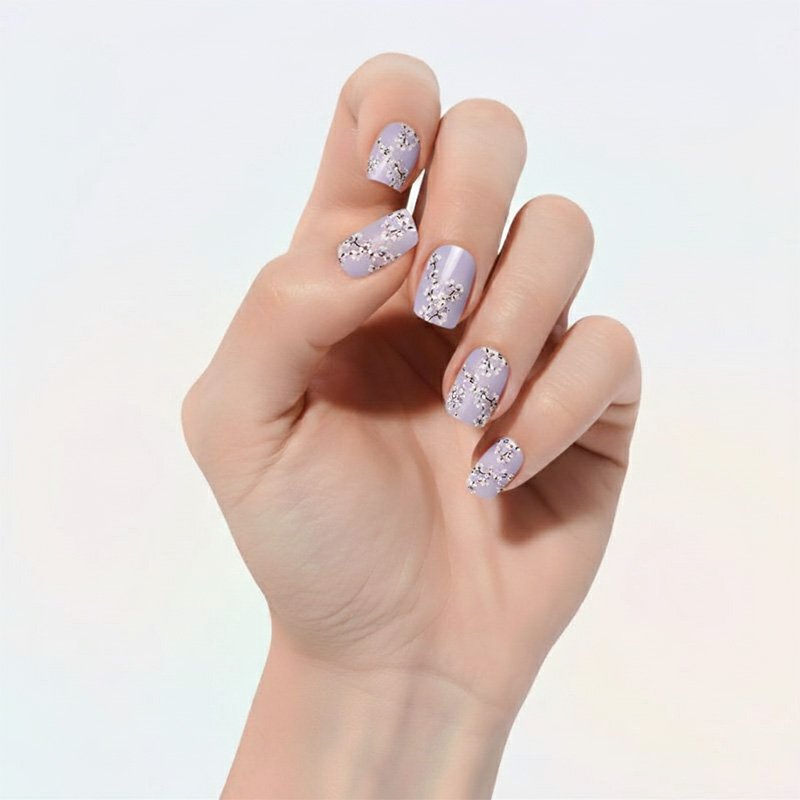 Glossy salon finish after applying Velvora gel strips