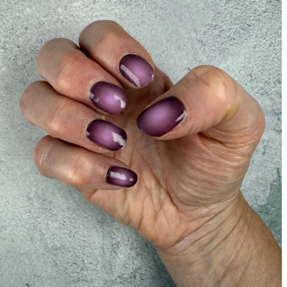 Customer wearing Mystic Aura gel nail strips