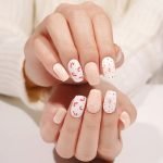 Candy Cane Lane Semi-Cured Gel Nail Strips - Image 4